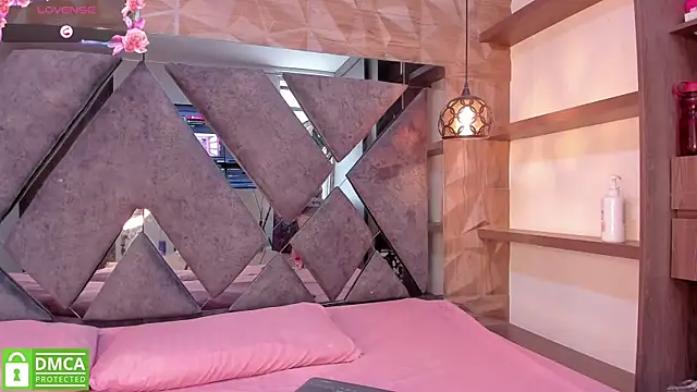 Zamahara Rodriguez online show from 04/05/26, 07:33