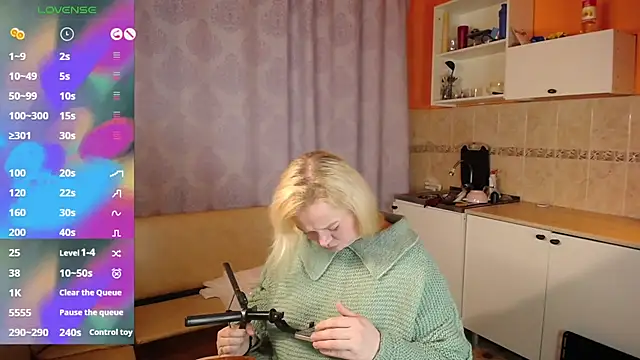 LisaWiliams online show from 02/17/26, 04:13