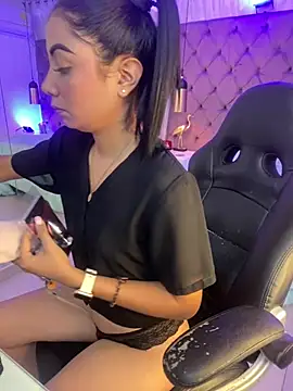 Auri   online show from 03/28/26, 07:57