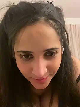 Snapshot of ohhiyou chatting on 02/19/26, 08:32 ohhiyou online show from 02/19/26, 08:32