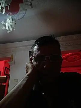 Juanstevan2724 online show from 02/22/26, 03:29