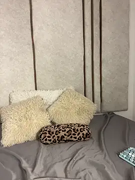 lilithdya online show from 04/19/26, 09:06