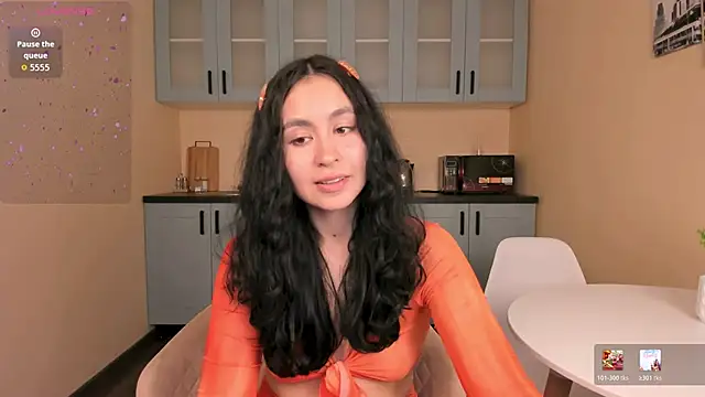 GiovannaAntonelli online show from 05/27/26, 07:44