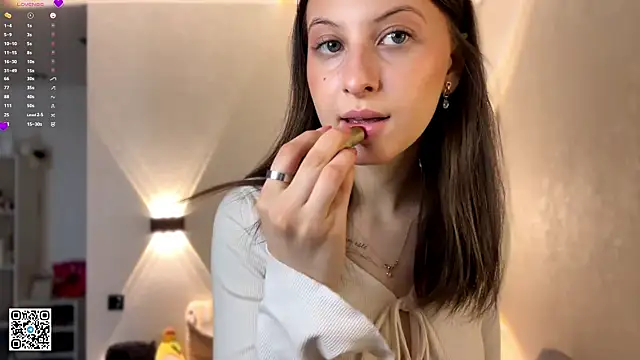 LouiseChavez online show from 04/16/26, 02:07