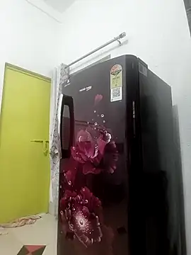 Hot-Tinaa online show from 02/25/26, 01:37