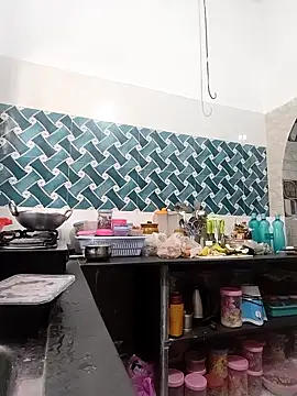 Hot-Tinaa online show from 03/10/26, 06:40