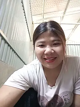 Snapshot of Lioe_koei chatting on 06/04/26, 02:39 Lioe koei online show from 06/04/26, 02:39
