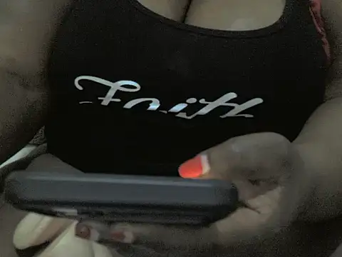 champers1234 online show from 04/15/26, 07:32