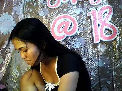 PinaySkinnyJust18 online show from 02/19/26, 10:11