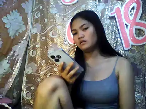 PinaySkinnyJust18 online show from 02/20/26, 11:49