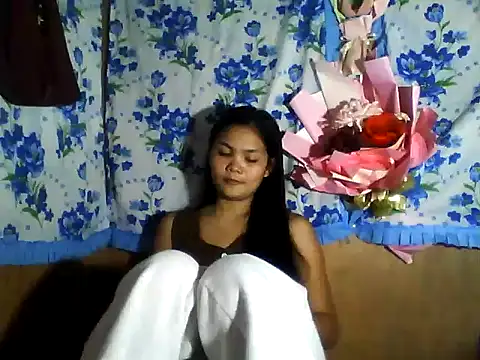 PinaySkinnyJust18 online show from 05/21/26, 10:22