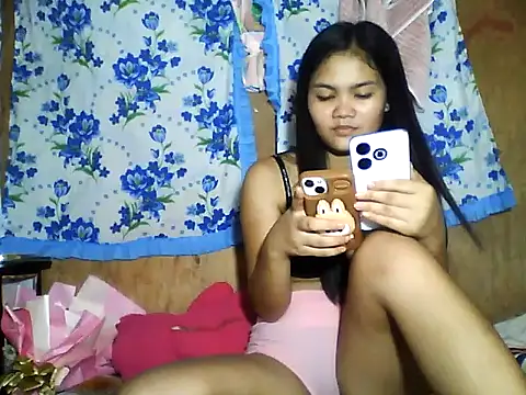 PinaySkinnyJust18 online show from 06/03/26, 10:29