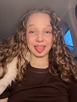 outside rosy online show from 03/17/26, 04:10