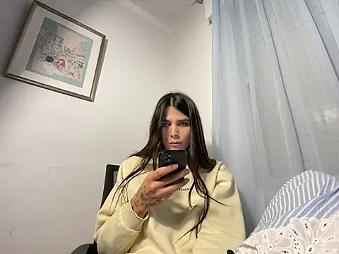 Lily WellGifted online show from 03/22/26, 07:06