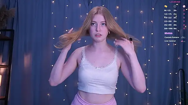 LanaRoxxy online show from 04/16/26, 12:50