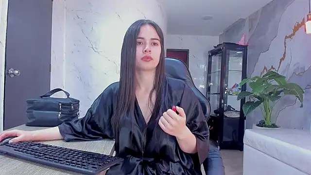 Qetsyah tf online show from 04/01/26, 01:41