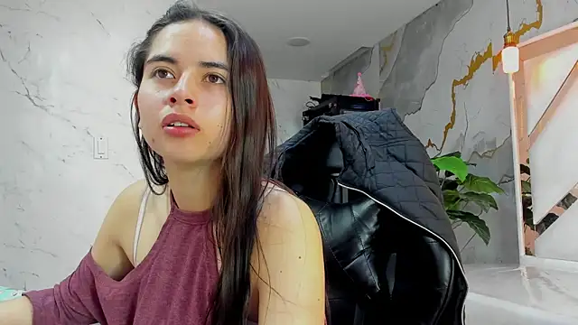 Qetsyah tf online show from 04/13/26, 01:27