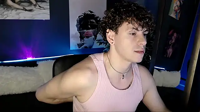 Snapshot of TylerGibson chatting on 07/11/26, 09:16 TylerGibson online show from 07/11/26, 09:16