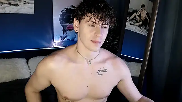 Snapshot of TylerGibson chatting on 07/18/26, 07:17 TylerGibson online show from 07/18/26, 07:17