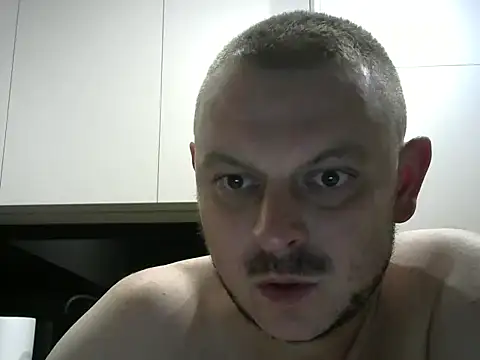 Snapshot of rudy_25 chatting on 07/25/26, 10:07 rudy 25 online show from 07/25/26, 10:07