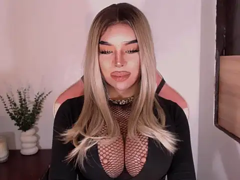 SeducingMonica online show from 04/17/26, 04:15