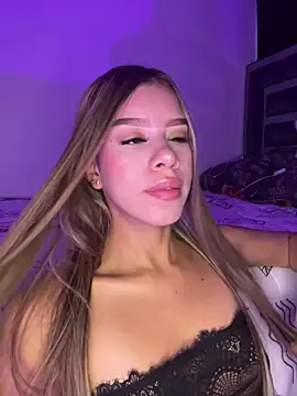 Snapshot of BellaMoon_ chatting on 03/01/26, 05:48 BellaMoon online show from 03/01/26, 05:48