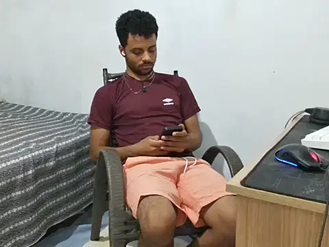 Snapshot of Eton- chatting on 07/18/26, 05:00 Eton- online show from 07/18/26, 05:00