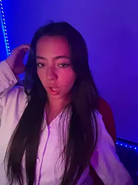 laraa rous online show from 03/07/26, 01:24