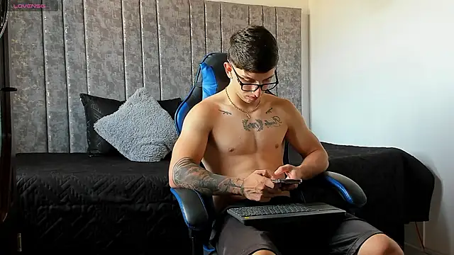 Calvin Hunter online show from 03/01/26, 09:28