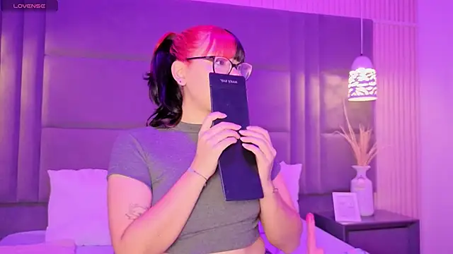 EllieNeptune  online show from 02/22/26, 07:56