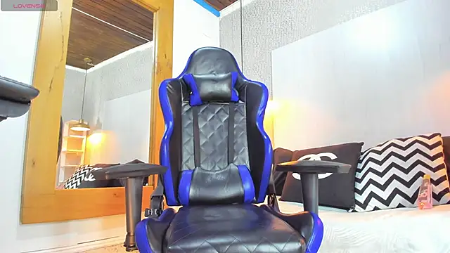 Snapshot of Dusan_Grey77 chatting on 02/24/26, 03:59 Dusan Grey77 online show from 02/24/26, 03:59