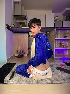 Naim TheKing online show from 04/14/26, 02:45