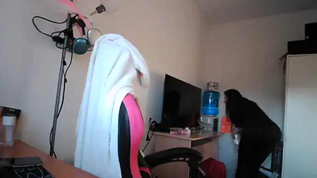 Yulian Milf online show from 02/26/26, 04:50