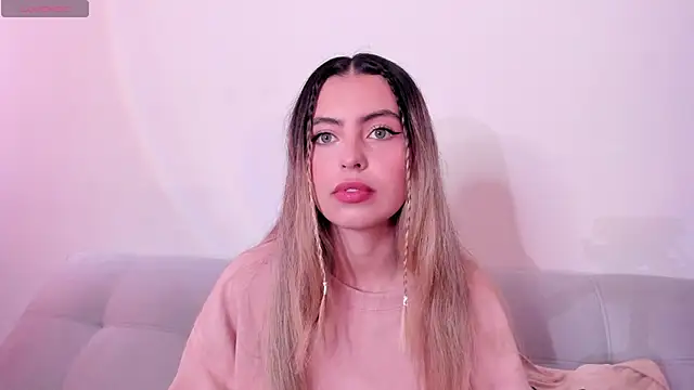 Snapshot of Fernanda_aaaa chatting on 02/24/26, 01:20 Fernanda aaaa online show from 02/24/26, 01:20