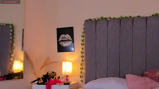 PAMELA BRANZ online show from 04/17/26, 11:57