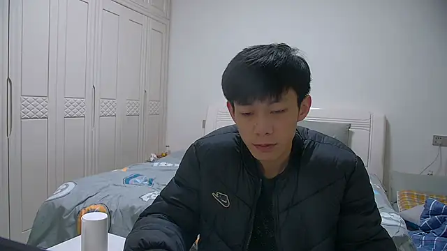 Snapshot of paofu-001 chatting on 02/01/26, 10:25 paofu-001 online show from 02/01/26, 10:25