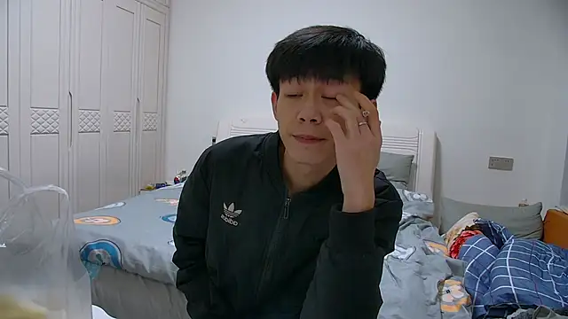 Snapshot of paofu-001 chatting on 02/05/26, 10:42 paofu-001 online show from 02/05/26, 10:42