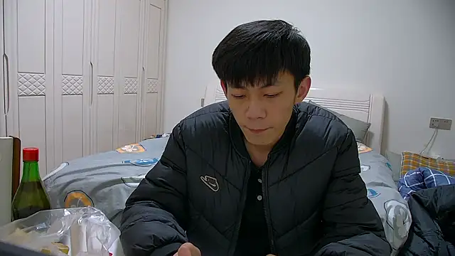 Snapshot of paofu-001 chatting on 02/06/26, 10:51 paofu-001 online show from 02/06/26, 10:51