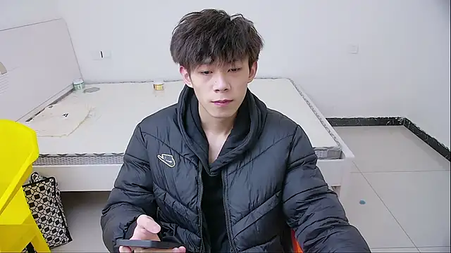 Snapshot of paofu-001 chatting on 04/01/26, 10:16 paofu-001 online show from 04/01/26, 10:16