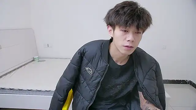 Snapshot of paofu-001 chatting on 04/05/26, 05:26 paofu-001 online show from 04/05/26, 05:26