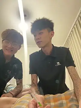 Snapshot of paofu-001 chatting on 04/11/26, 08:02 paofu-001 online show from 04/11/26, 08:02