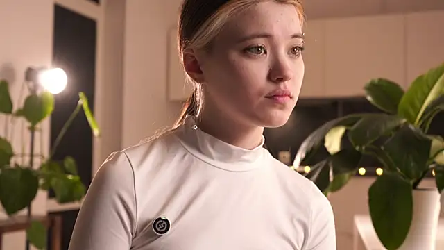 Snapshot of EleniRoeber chatting on 03/02/26, 04:14 EleniRoeber online show from 03/02/26, 04:14