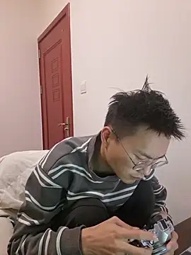 Aint686 online show from 04/11/26, 05:39