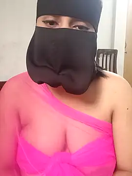 Snapshot of cooler_007 chatting on 02/13/26, 01:23 cooler 007 online show from 02/13/26, 01:23