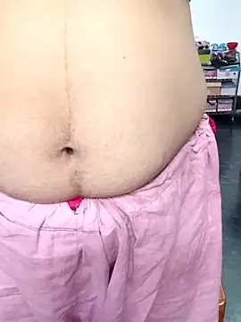 Snapshot of cooler_007 chatting on 03/26/26, 10:21 cooler 007 online show from 03/26/26, 10:21