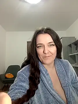 Angela swet online show from 04/28/26, 02:22