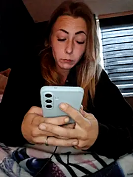 dewimp1 online show from 04/09/26, 05:40