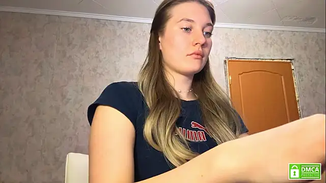 Snapshot of Jolievic chatting on 02/15/26, 05:31 Jolievic online show from 02/15/26, 05:31