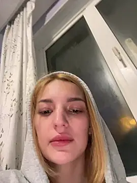 Snapshot of SashaPri chatting on 02/19/26, 06:26 SashaPri online show from 02/19/26, 06:26