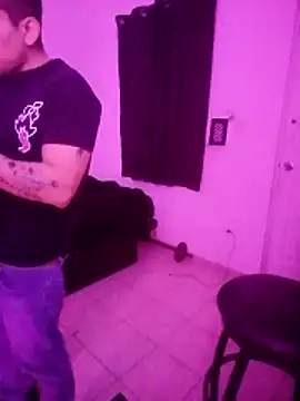 Snapshot of MRdxxx444 chatting on 02/15/26, 11:30 MRdxxx444 online show from 02/15/26, 11:30